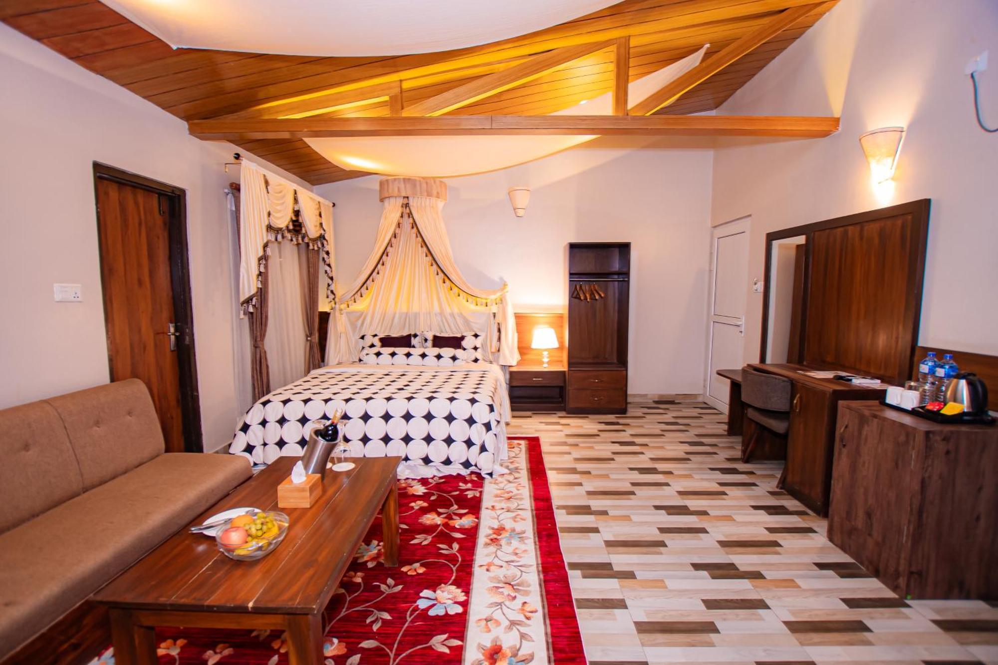 Busy Bee Resort, Pokhara Exterior foto