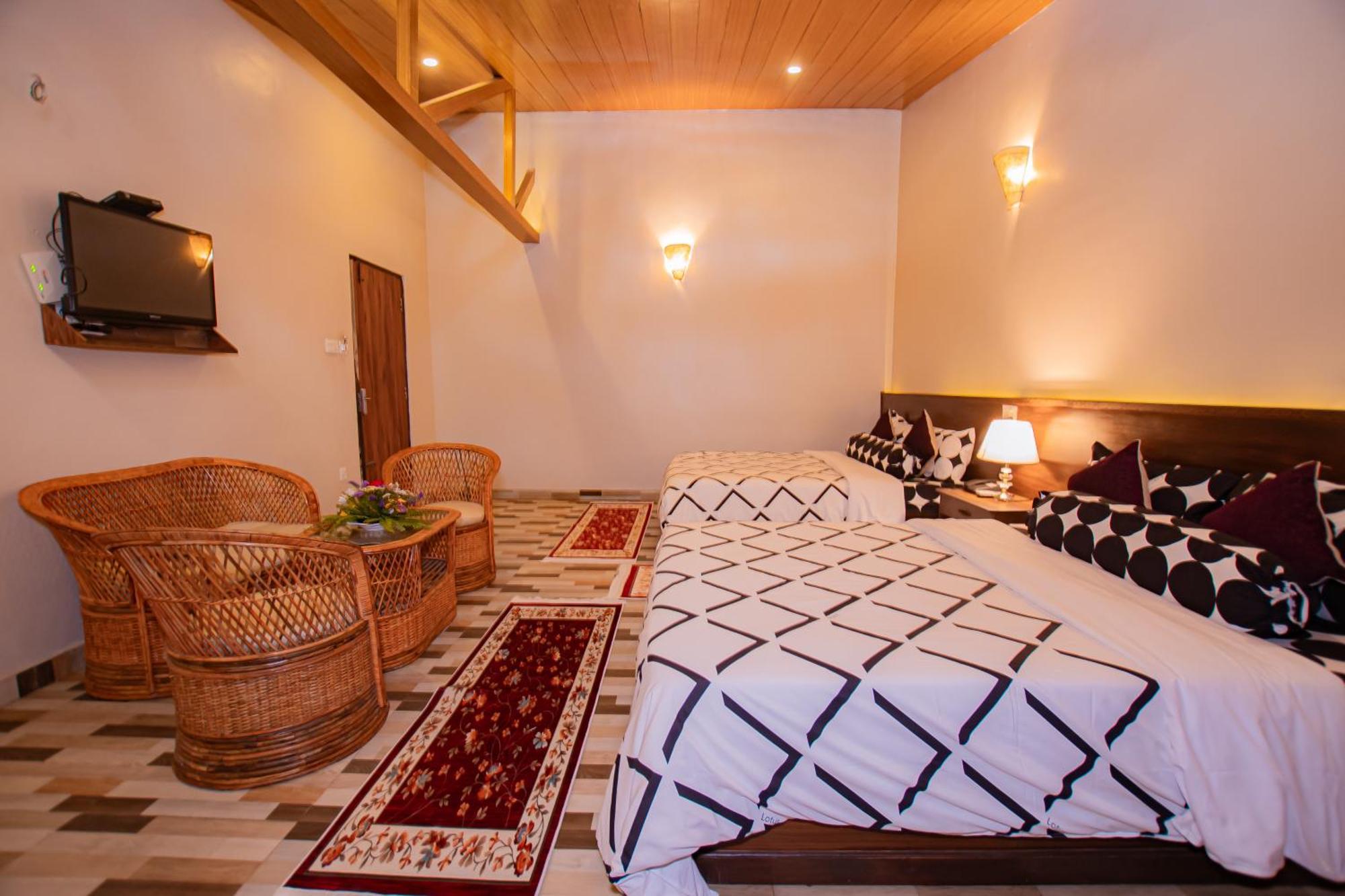 Busy Bee Resort, Pokhara Exterior foto